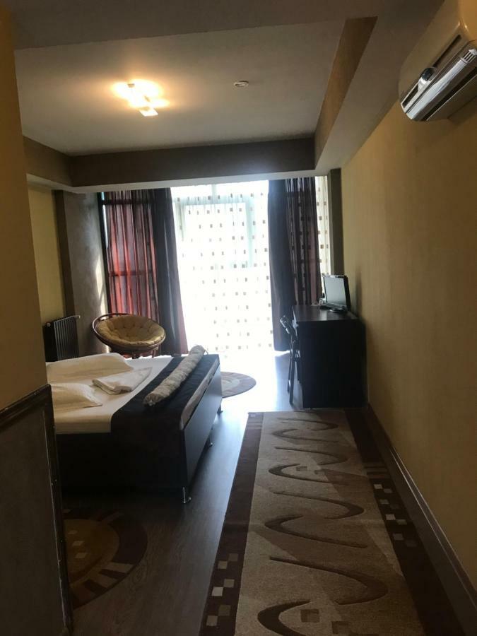 Hotel Bulevard Дробета-Турну-Северин Экстерьер фото